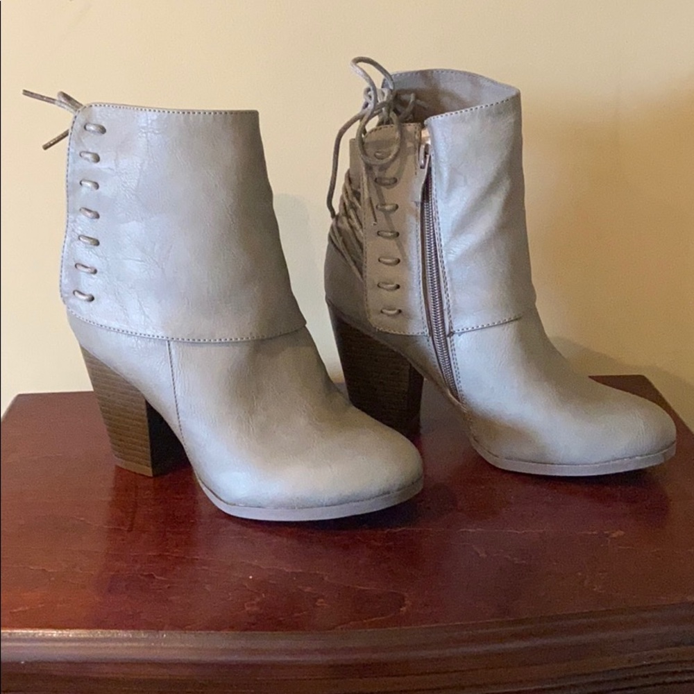 Ankle booties